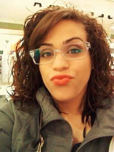 Ok, let's ignore the duck face please. Let's focus on the hair. This was a few months after my brazilian keratin treatment. My hair had lost ALL of it's curls. That may sound easy to someone who has super curly hair but this